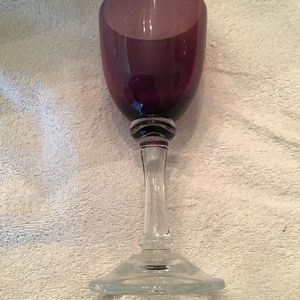 8 wine glasses